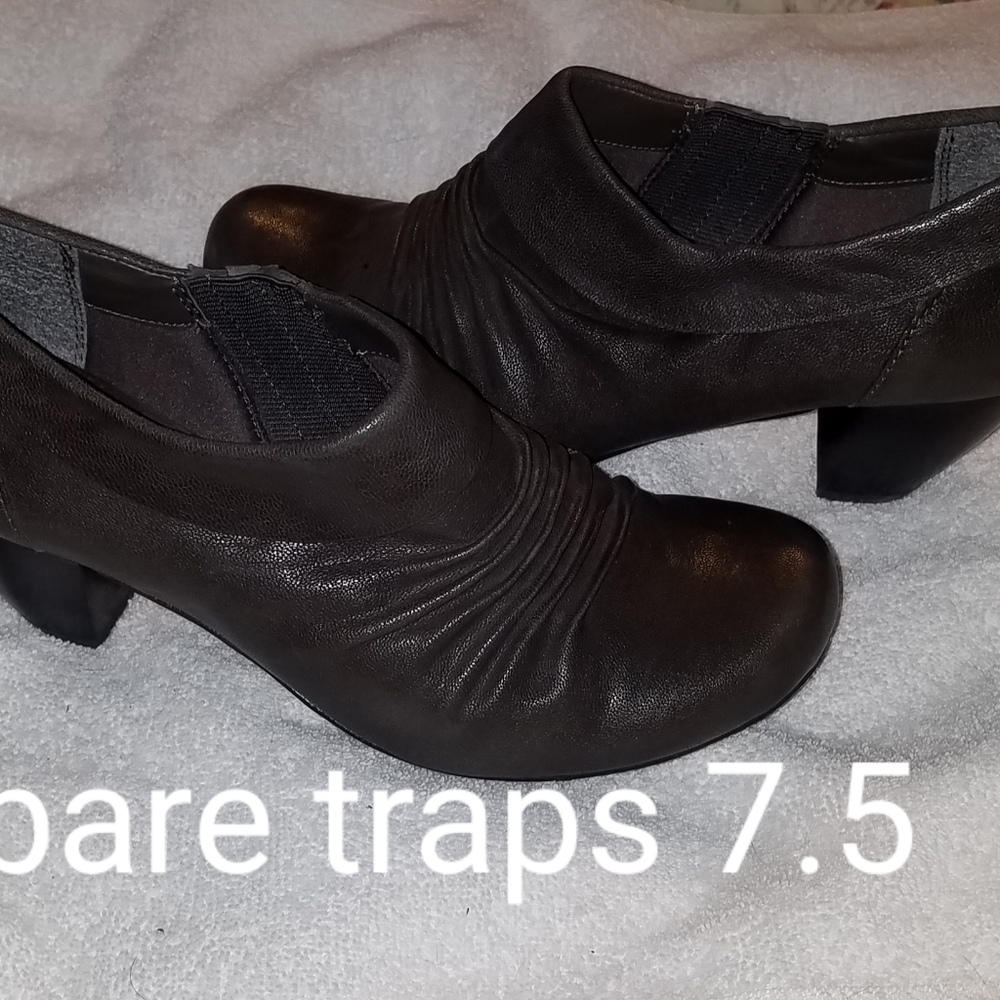 Women's shoes
